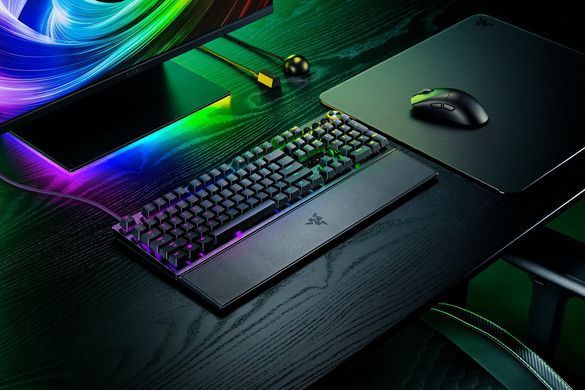 Клавіатура механічна Razer Huntsman V3 Pro 8KHz, 104key, Analog Optical Switch Gen-2, USB-A, EN, RGB, чорний (RZ03-05530100-R3M1) [113994]