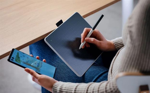 Графічний планшет Wacom One S Bluetooth (CTC4110WLW1B) [612911]