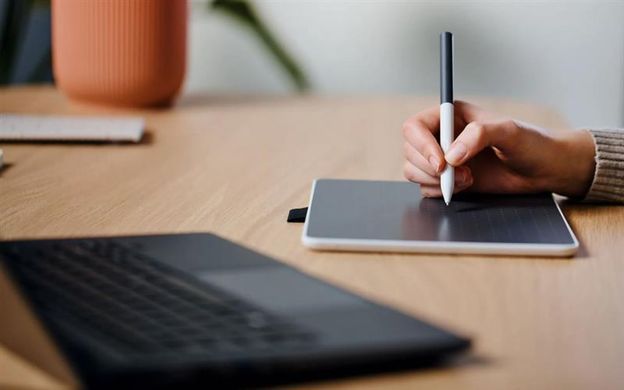 Графічний планшет Wacom One S Bluetooth (CTC4110WLW1B) [612911]