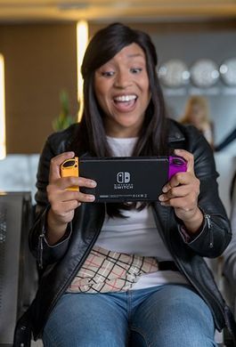 Ігрова консоль Nintendo Switch (неоновий червоний/неоновий синій) (045496452629) [12473]