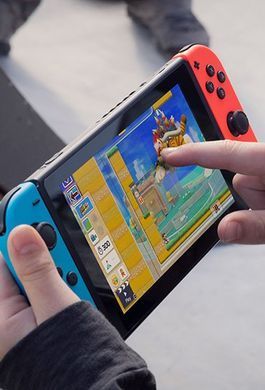 Ігрова консоль Nintendo Switch (неоновий червоний/неоновий синій) (045496452629) [12473]