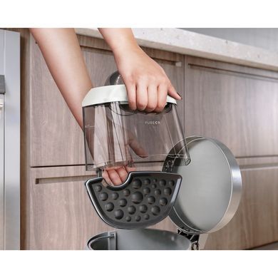 Пилосос Electrolux контейнерний, 650Вт, конт пил -1.6л, PureAdvantage D11, 4 насадки, білий (PC91-ALRG) [15595]