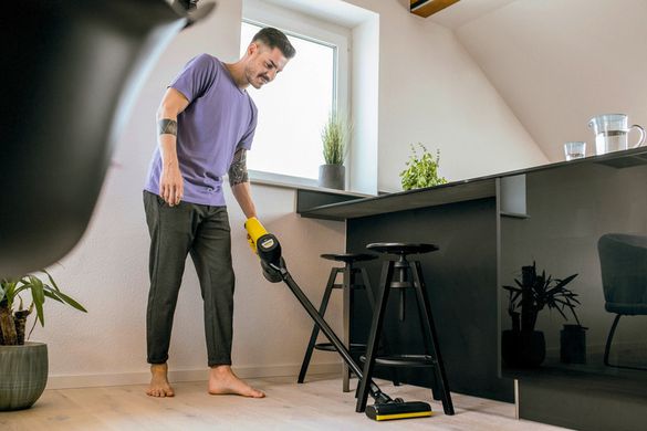 Karcher Пилосос ручний VC 4 CORDLESS MYHOME, акумуляторний, до 30 хв роботи, 21.6 В, Li-ion, 650 мл, 2.35 кг (1.198-620.0)