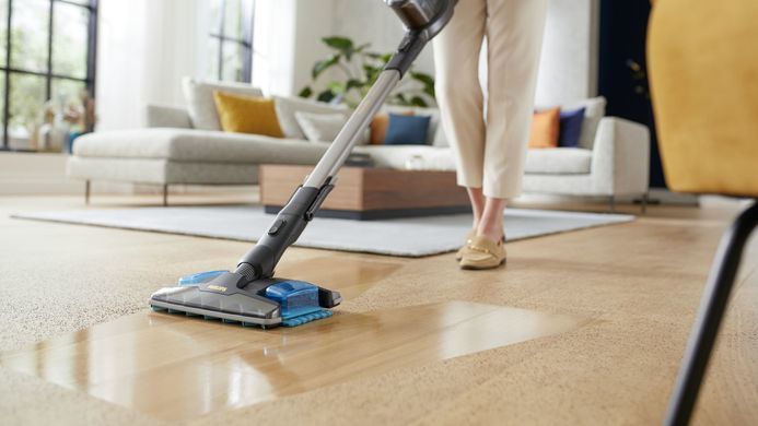Пилосос Philips безпровідний Aqua Plus, вологе прибирання, конт пил -0,6л, автон. робота до 80хв, НЕРА, турбощітка, LED підсвітка, насадка 360, чорний (XC8349/01) [12330]