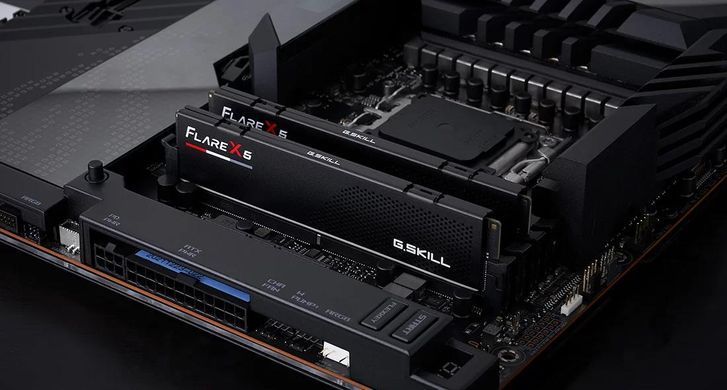 Набір з двох модулів пам'яті 32GB DDR5-6000 K2 G.SKILL (F5-6000J3038F16GH2-FX5) [503913]